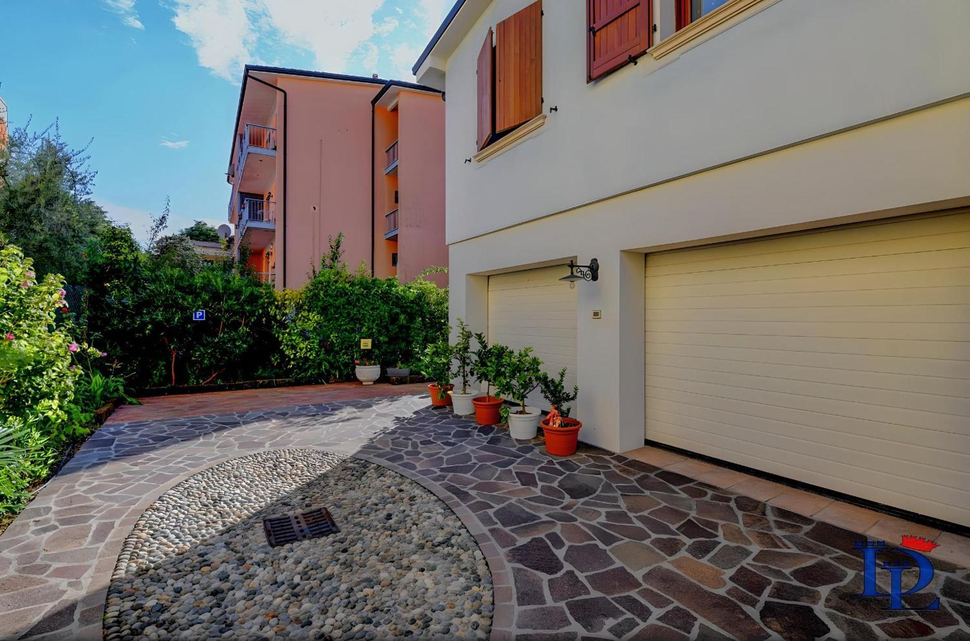 Desenzanoloft Official Partner Marriott Homes & Villas - Garden & Pool Ντεζεντσάνο ντελ Γκάρντα Εξωτερικό φωτογραφία